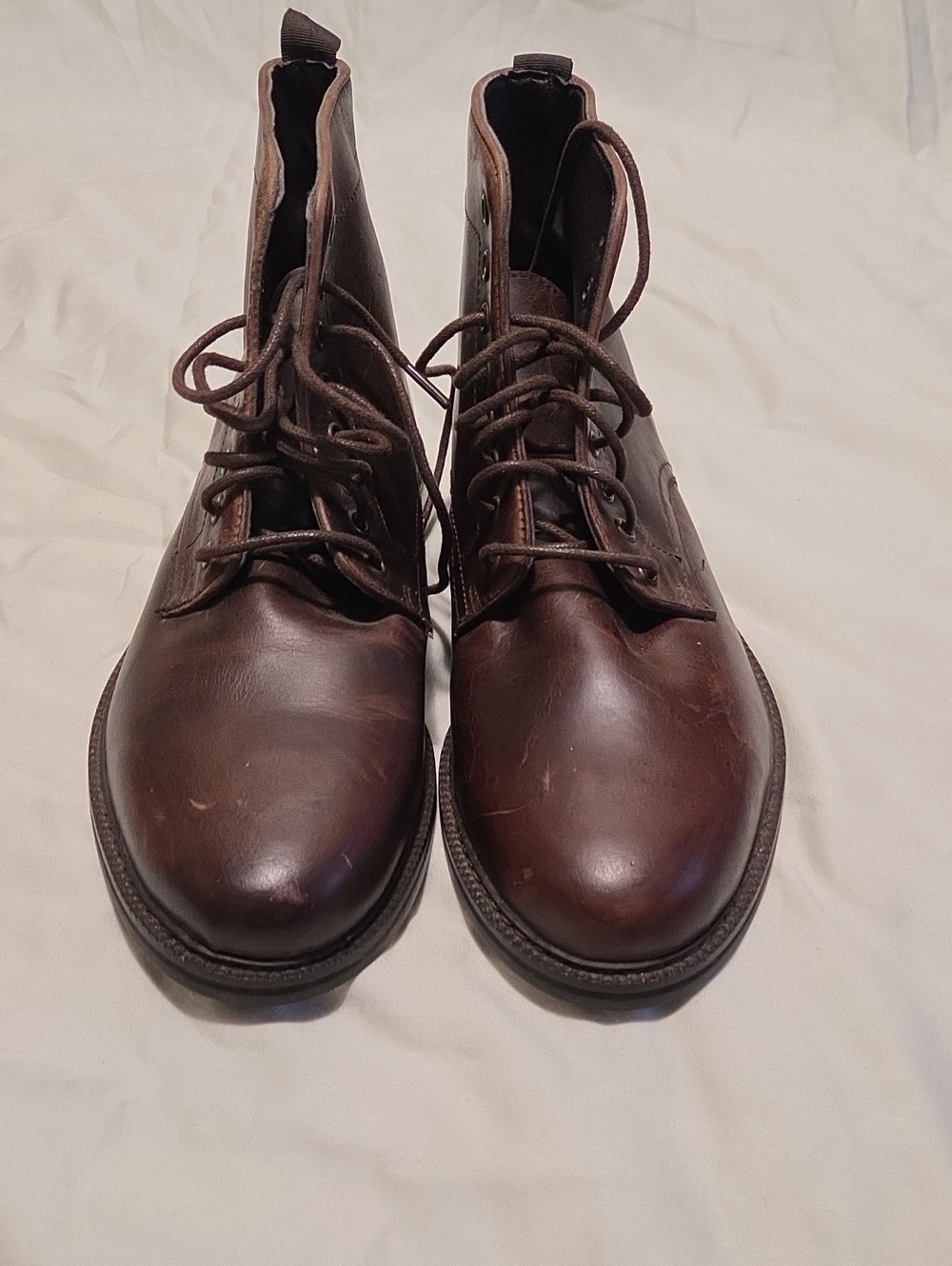 Men's Dark Brown Leather Chukka Boots - Classic Lace-Up. New. Never Worn.
